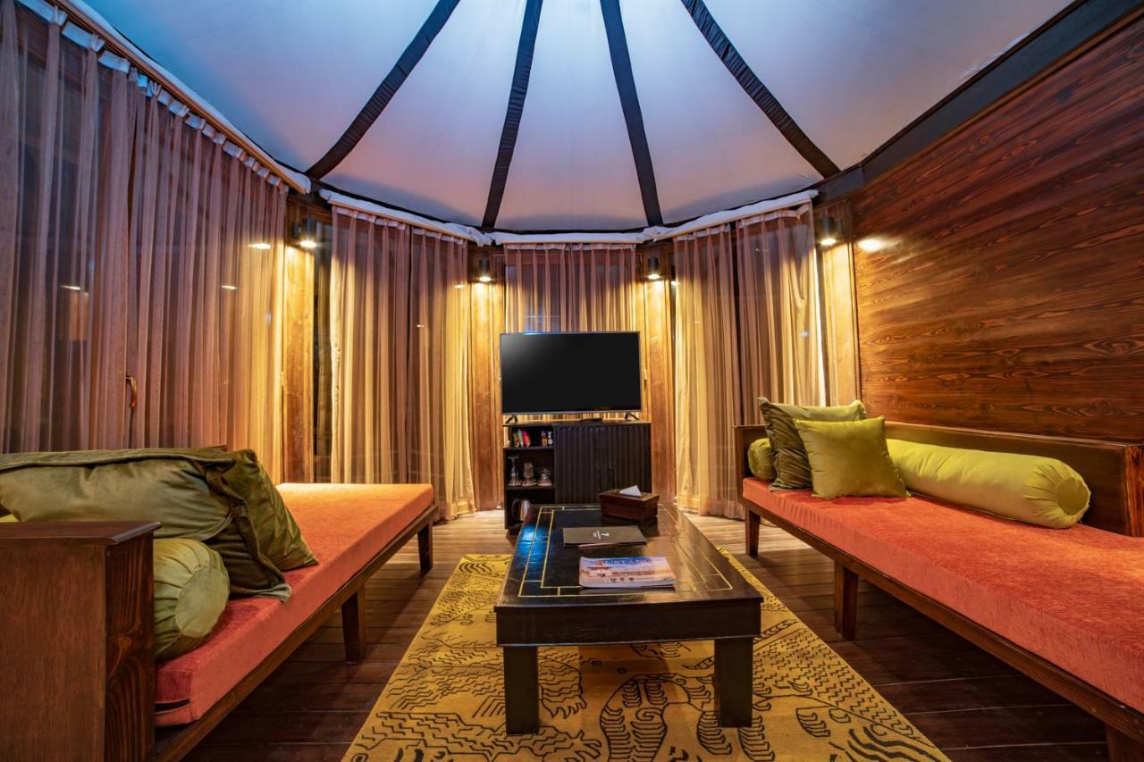 The Pavilions Himalayas Lake View Pokhara Exterior foto